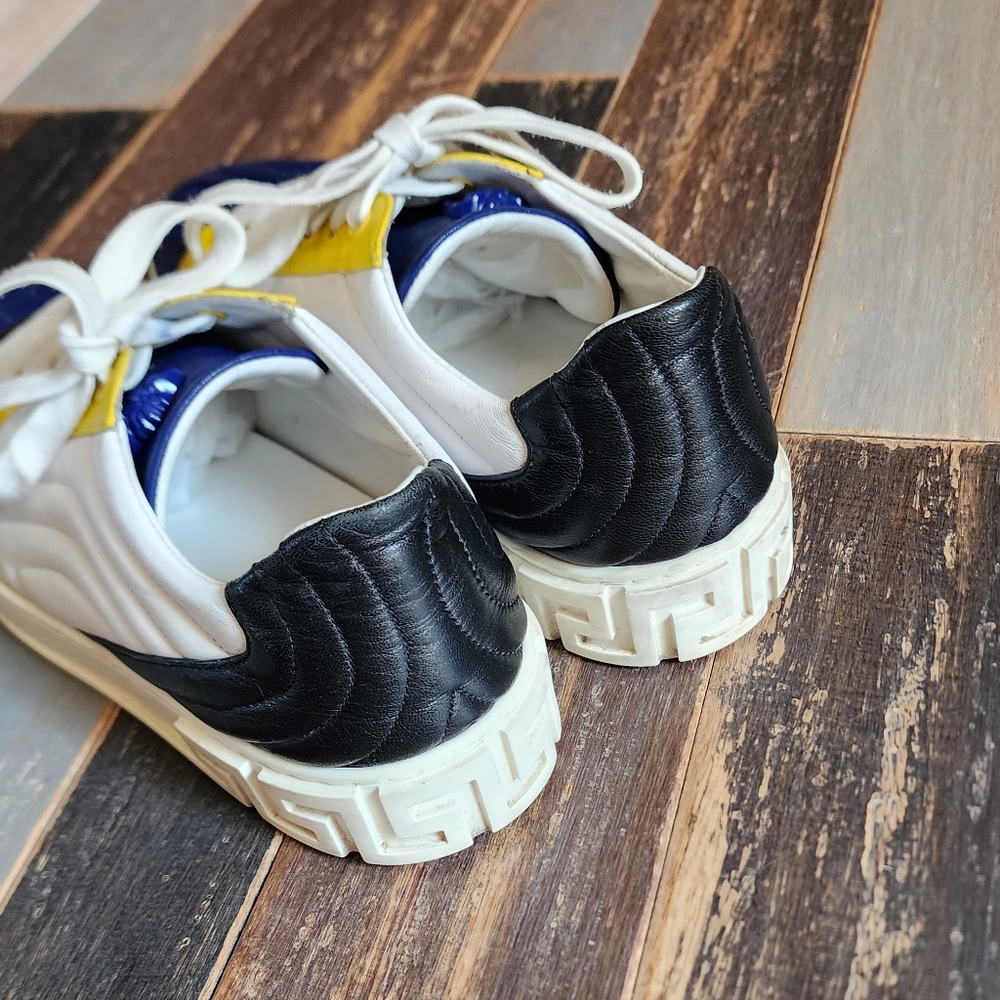 VERSACE SNEAKERS SZ 39.5 - Picture 15 of 16